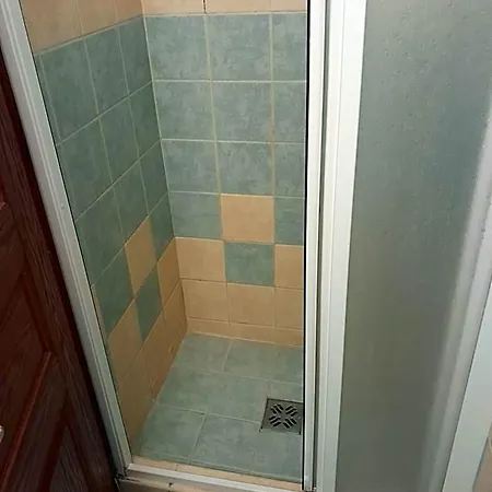 Kajovska 63 Lägenhetshotell 3*