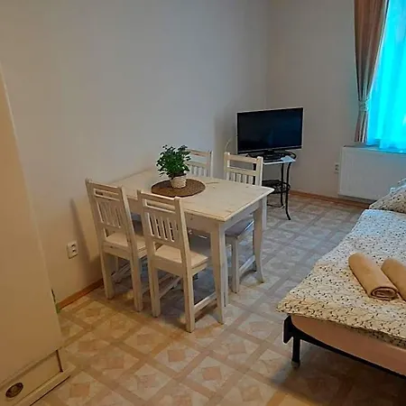 Kajovska 63 3*