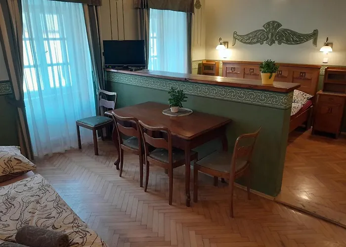 Kajovska 63 3*